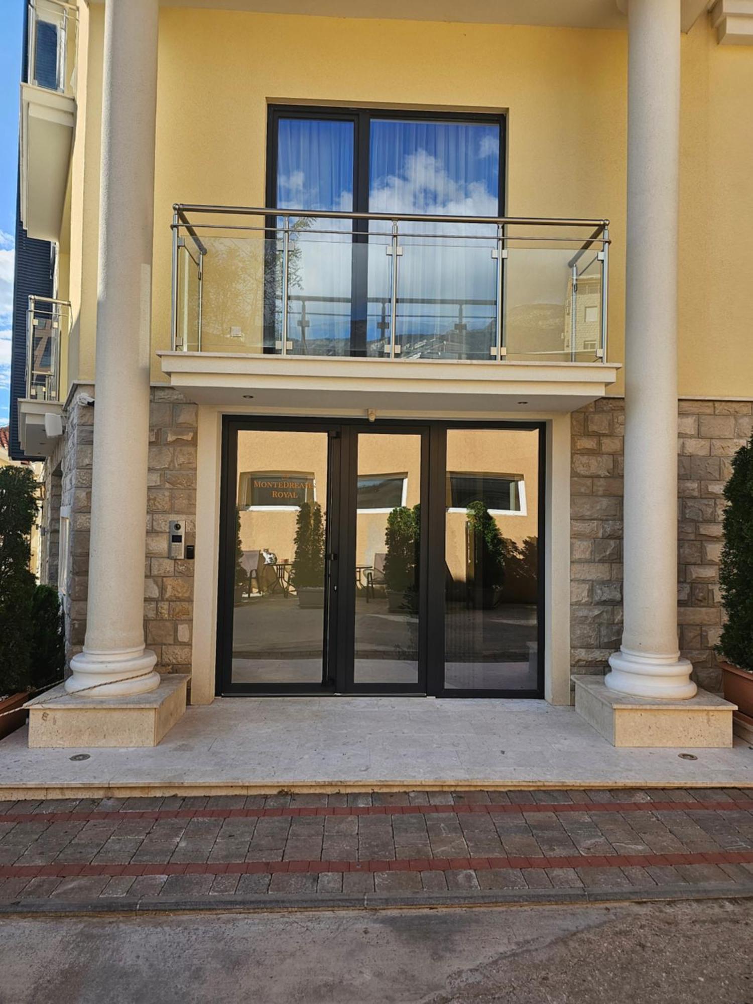 Modern Top Floor Sea View 3Br With Pools, Spa & Fitness Bečići المظهر الخارجي الصورة